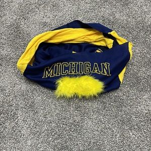 5/$25 University of Michigan Infinity Scarf